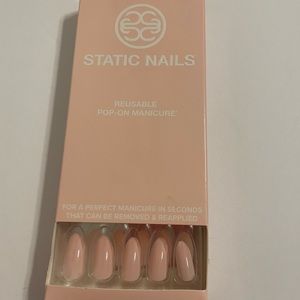 Static Nails Reusable Pop-on Manicure set